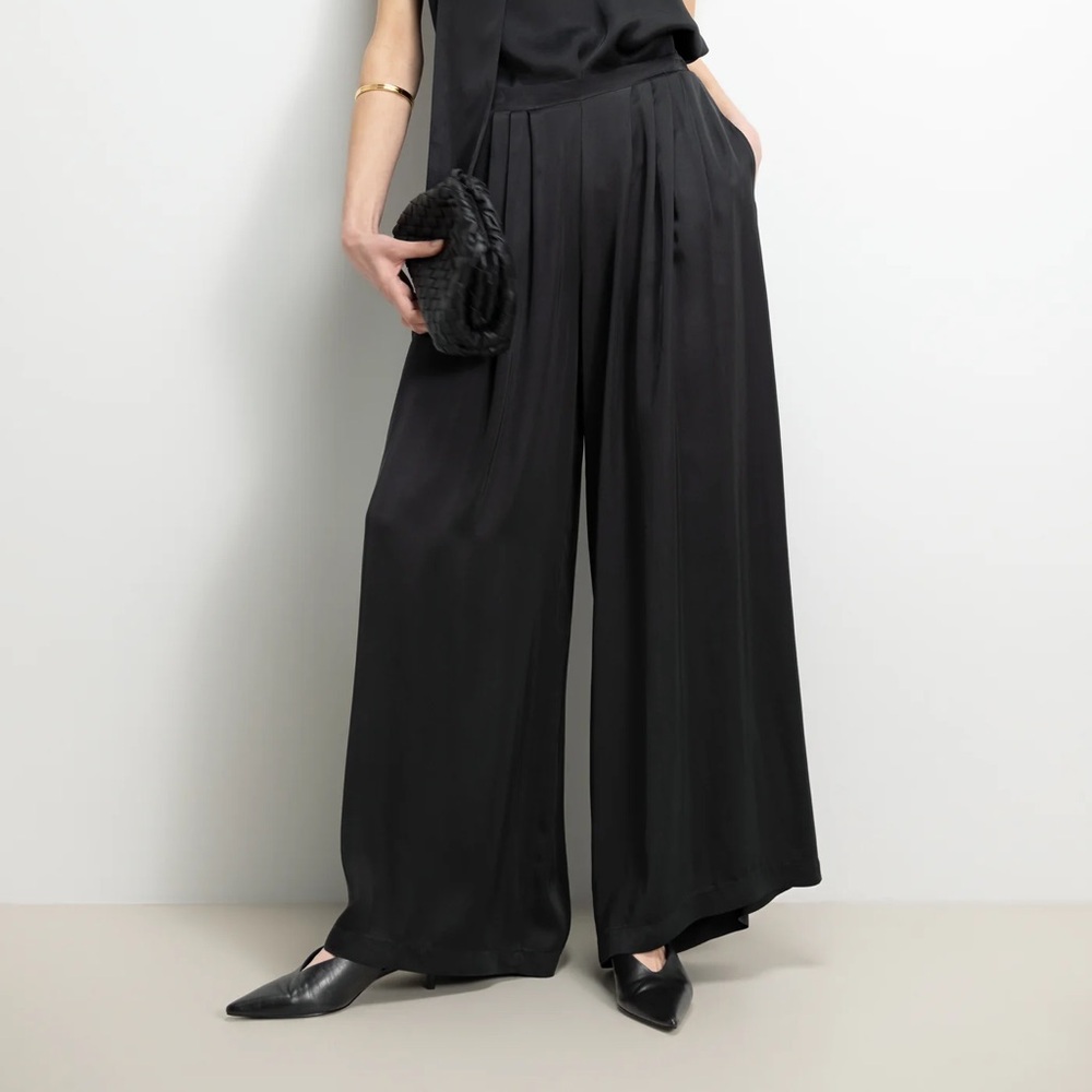 Jaki Arden Pleated Elastic Waist Satin Trousers | Black